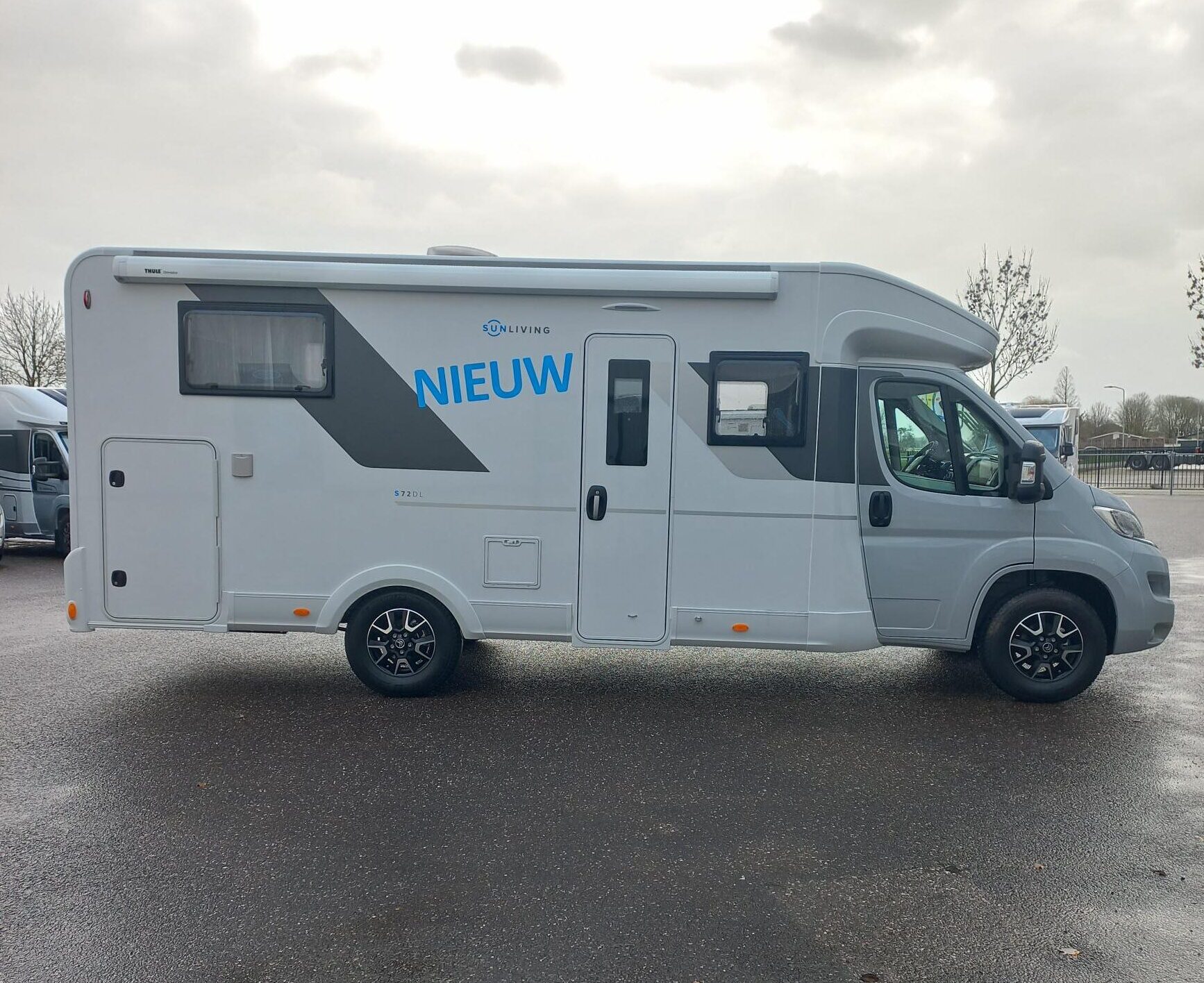 Sun Living S72DL dabentie luxe campers